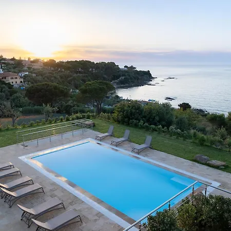 Aura Maris Mazzaforno * Чефалу